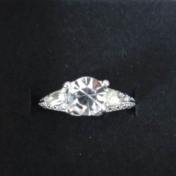 NEW STERLING SILVER RING - Picture 2 of 5